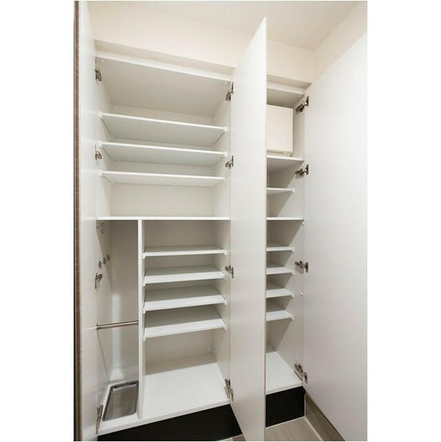 ＡＲＫＭＡＲＫ上北沢の収納