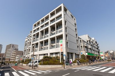 ＲＯＫＡ　ＴＥＲＲＡＺＺＡの外観