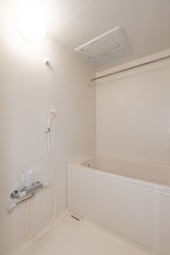 ＲＯＫＡ　ＴＥＲＲＡＺＺＡの浴室