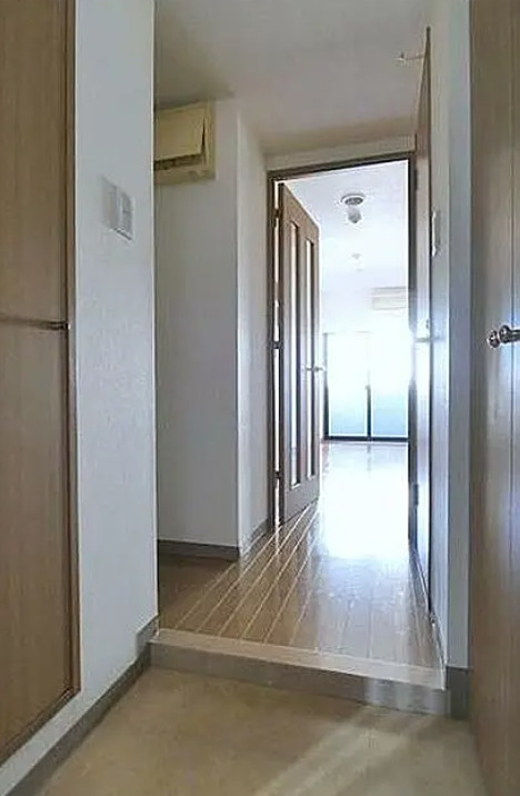 エスコート麻布十番の玄関