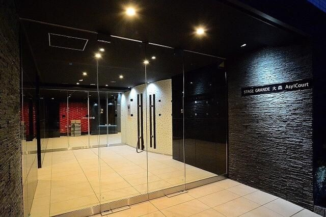 ステージグランデ大森アジールコートのエントランス