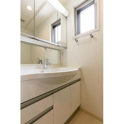 コートラクリア日本橋の独立洗面台