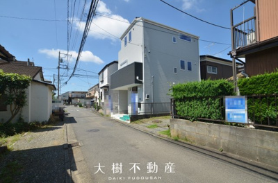 【前面道路含む現地写真】 | 座間市ひばりが丘1丁目　新築戸建て　全1棟【仲介手数料無料】
