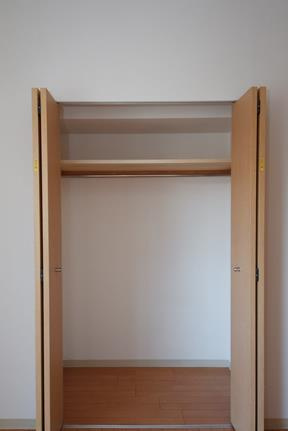 府中市寿町３丁目の賃貸マンションの収納