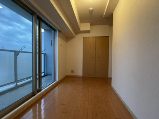 府中市寿町３丁目の賃貸マンションの居間・リビング