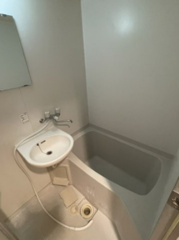 府中市寿町３丁目の賃貸マンションの浴室