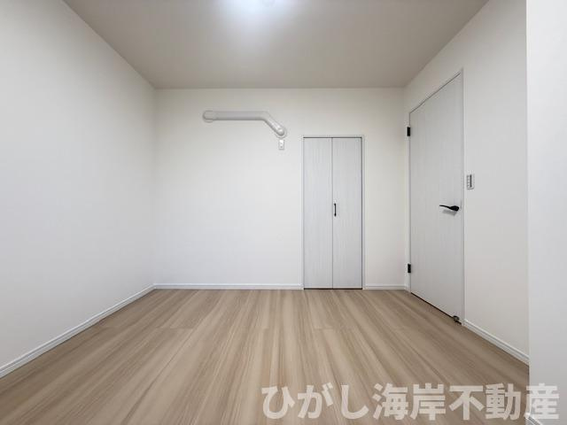 コスモ茅ヶ崎プレシオの寝室|新規リフォーム完了！　6.4帖　洋室