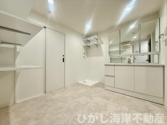 コスモ茅ヶ崎プレシオの脱衣所|新規リフォーム完了！　脱衣スペース