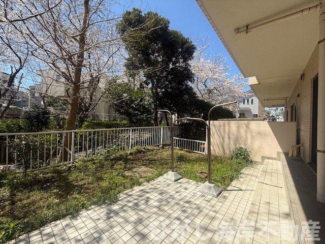 コスモ茅ヶ崎プレシオの庭|テラス