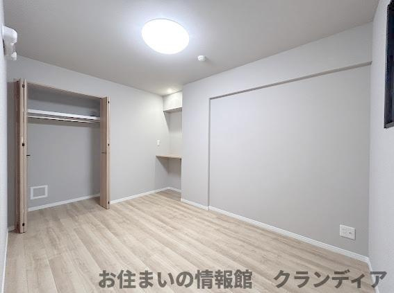 草加ガーデンハイツA棟の寝室|ドキドキの新生活も、安心してスタート。ぴったりの住まいを見つけませんか？クランディアが一緒に住まい選びをサポートします‼　まずは、お気軽にお問合せください　＃クランディア