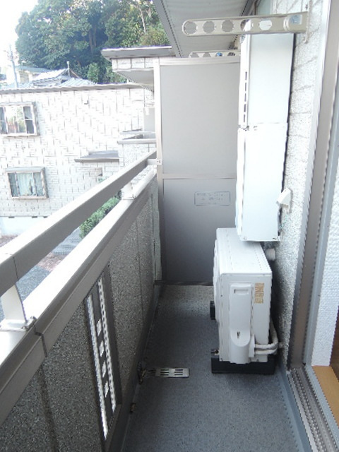 テラス桐ヶ谷のバルコニー|南東向き日当たり良好♪