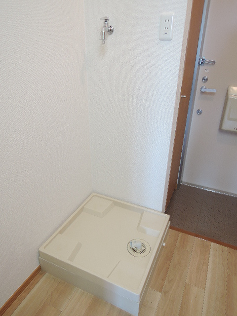 テラス桐ヶ谷の内装|室内洗濯機置場♪