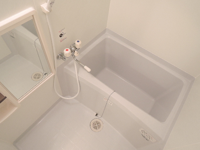 テラス桐ヶ谷の浴室|ゆったり入れるお風呂♪