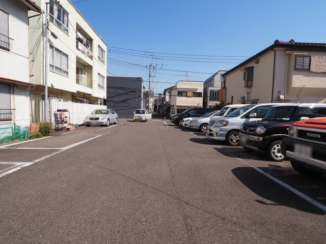 富多屋不動産株式会社駐車場の駐車場