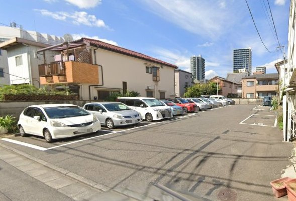 富多屋不動産株式会社駐車場の駐車場