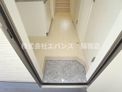 【玄関】 | Lumiere亥鼻 | 明るい玄関です