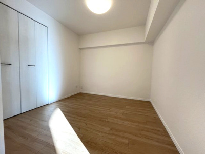 【洋室】 | 戸部グランドハイツA棟 | シンプルな作りなのでお好きなインテリアでお部屋をコーディネートできます！