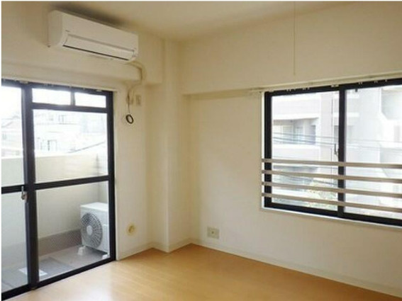 シャルアン　角部屋　TVドアフォン　無料駐輪場の内装