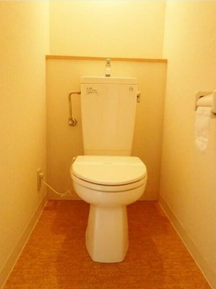 シャルアン　角部屋　TVドアフォン　無料駐輪場のトイレ