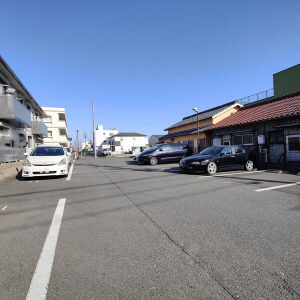 春日井市中野町２丁目のアパートの駐車場