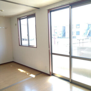 春日井市中野町２丁目のアパートの内装