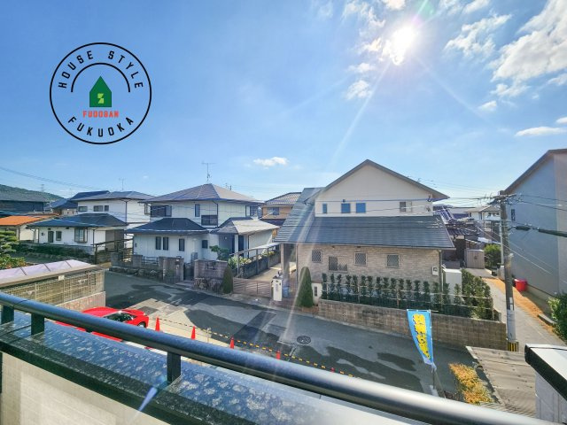 福岡市東区青葉6丁目第2-2棟（1号棟）の展望|窓から緑が見える物件も魅力的です。