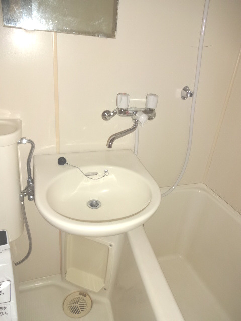 プチメゾンの洗面所|写真は102