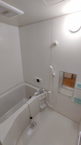 ロハスY新宿の浴室