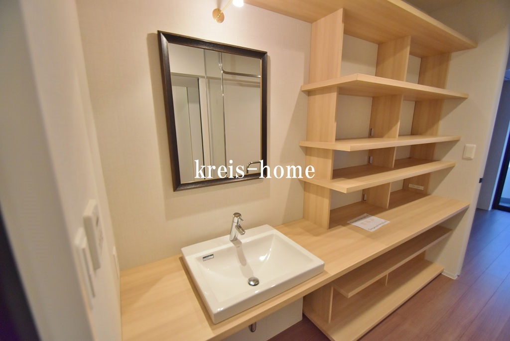 ハーモニーレジデンス千代田岩本町の独立洗面台