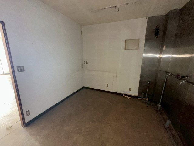 中央5丁目　貸店舗の内装