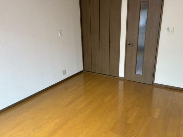 スタジオーネ弐番館の収納