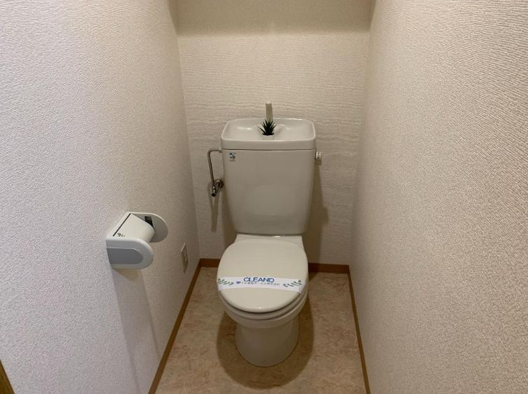 プリムヴェールハイムのトイレ|※別号室参考写真