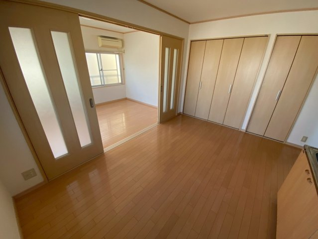 ベガ王子公園の居間・リビング