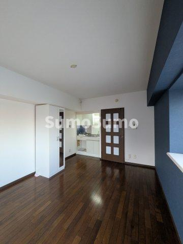 パークサイドビルの居間・リビング