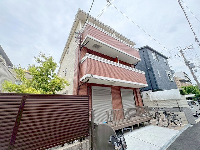 KTIカーサ三国本町2の外観