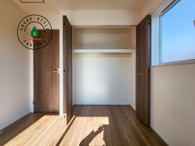 福岡市東区青葉6丁目第2-2棟（2号棟）の内観：施工例|収納には困りません。