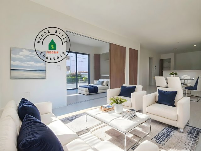 熊本市東区花立5丁目第1-2棟(2号棟)の内観：施工例|明るく開放的なリビングダイニングは豊かな陽光が注ぎ込み、やすらぎの空間を演出してくれます。ご家族で楽しいひとときをお過ごし下さい。※家具はCGを合成したものです。