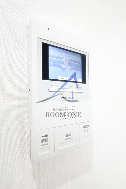 ラウレア練馬のセキュリティ|モニター付きインターホンです。