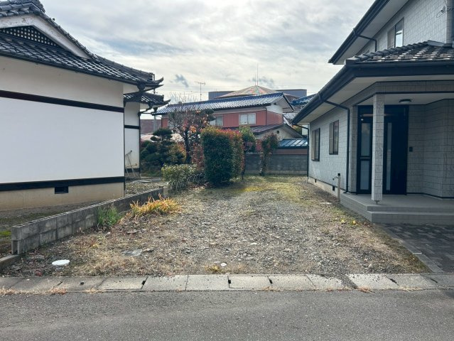 中古戸建　千曲市杭瀬下一丁目の駐車場