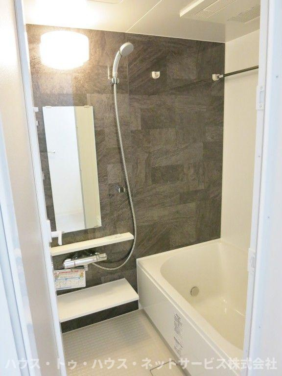 マノワール ルーエの浴室