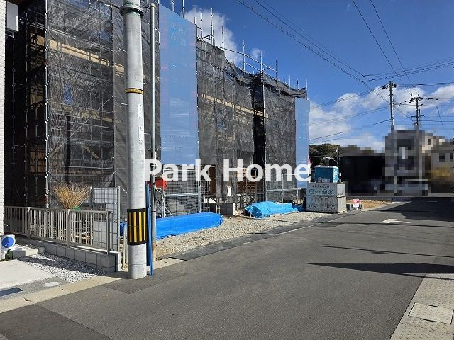 高知市中須賀町 第1　3-3号棟- 新築戸建ての前面道路含む現地写真