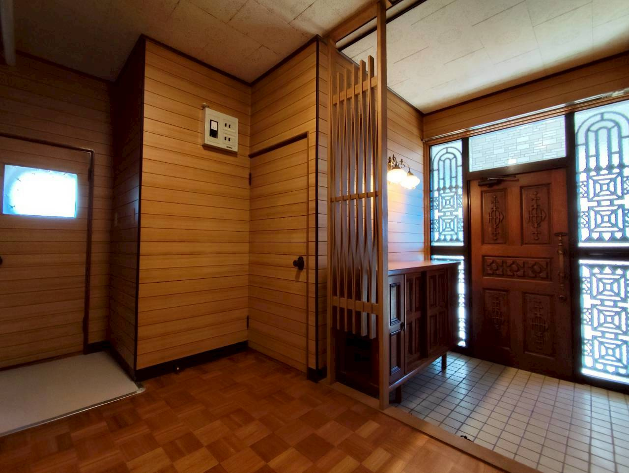 春採2-5-23借家の内装