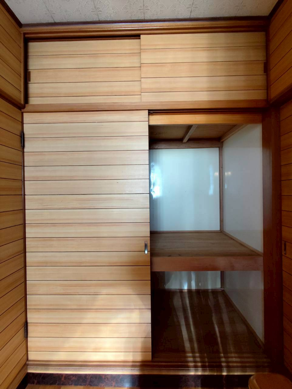 春採2-5-23借家の収納