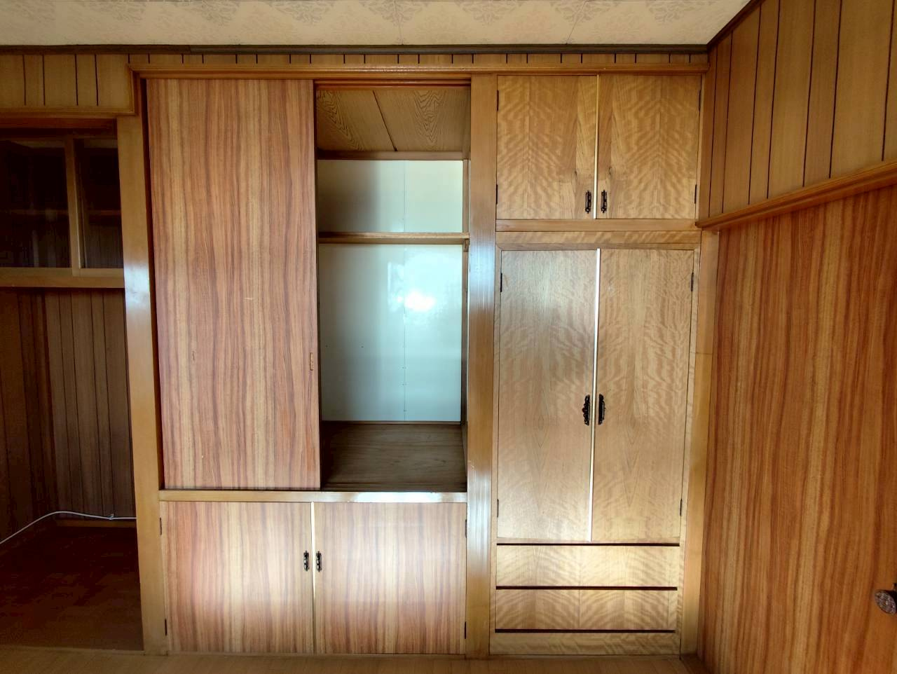 春採2-5-23借家の収納