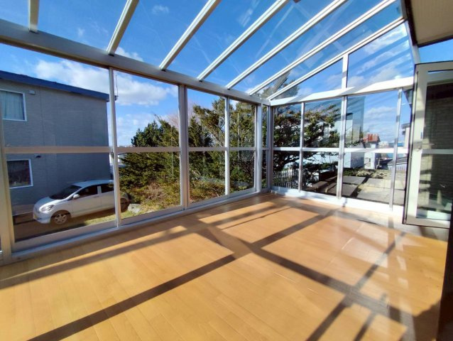 春採2-5-23借家のバルコニー