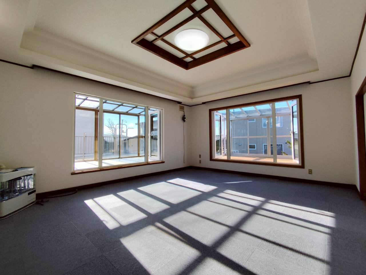 春採2-5-23借家の居間・リビング