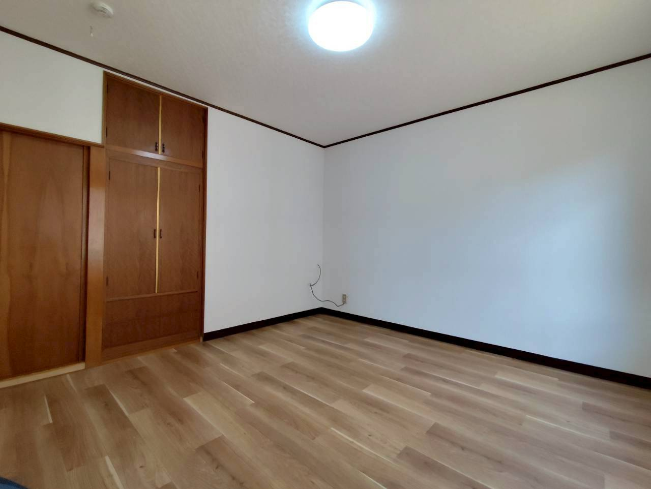 春採2-5-23借家の内装