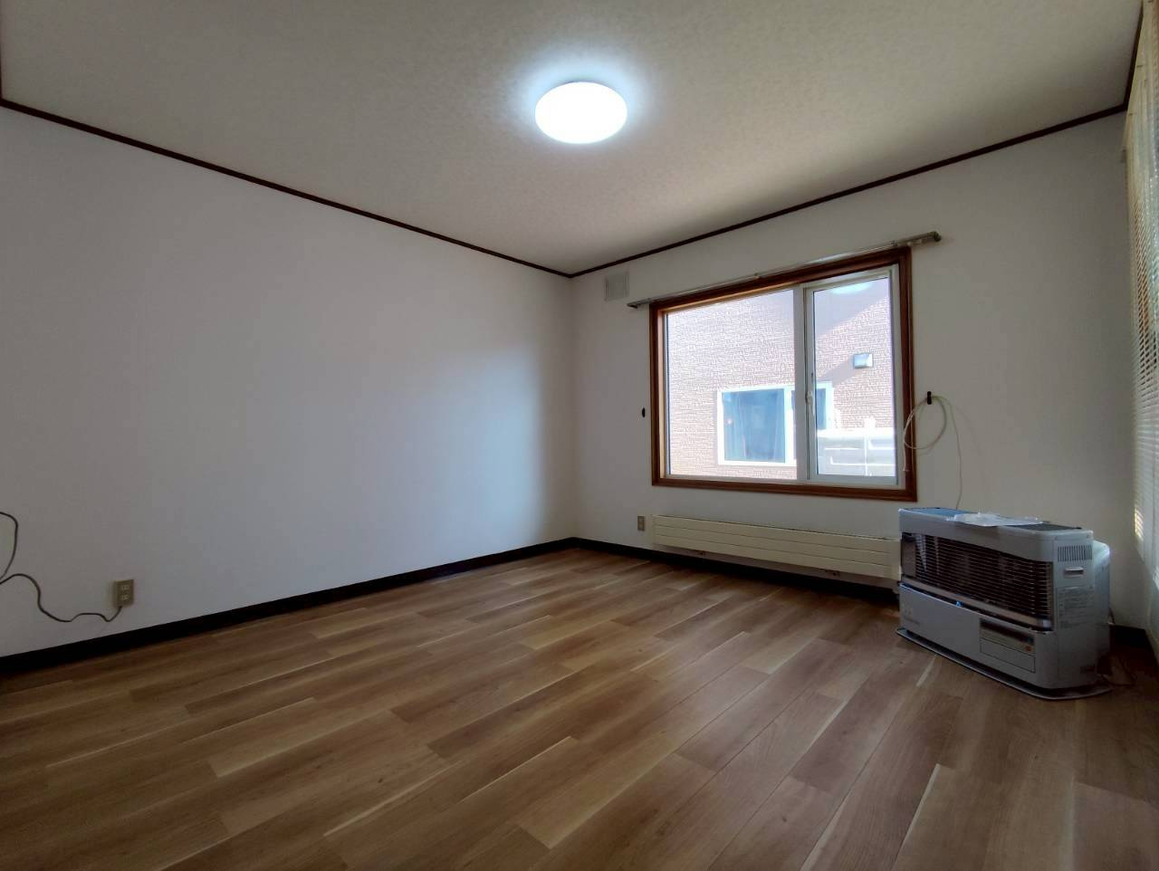 春採2-5-23借家の内装