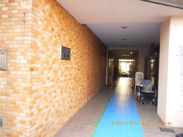 【エントランス】 | エクレール巣鴨 | 清廉とされたエントランスになっています。