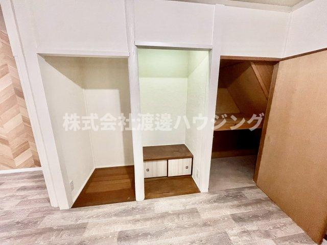 滝井西町3丁目貸家の収納